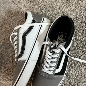 men’s size 7 old skool vans